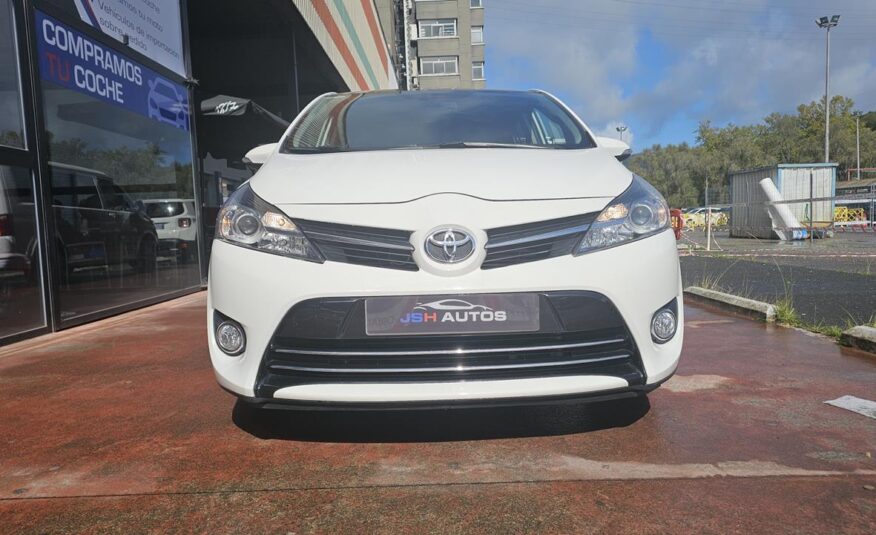 TOYOTA VERSO