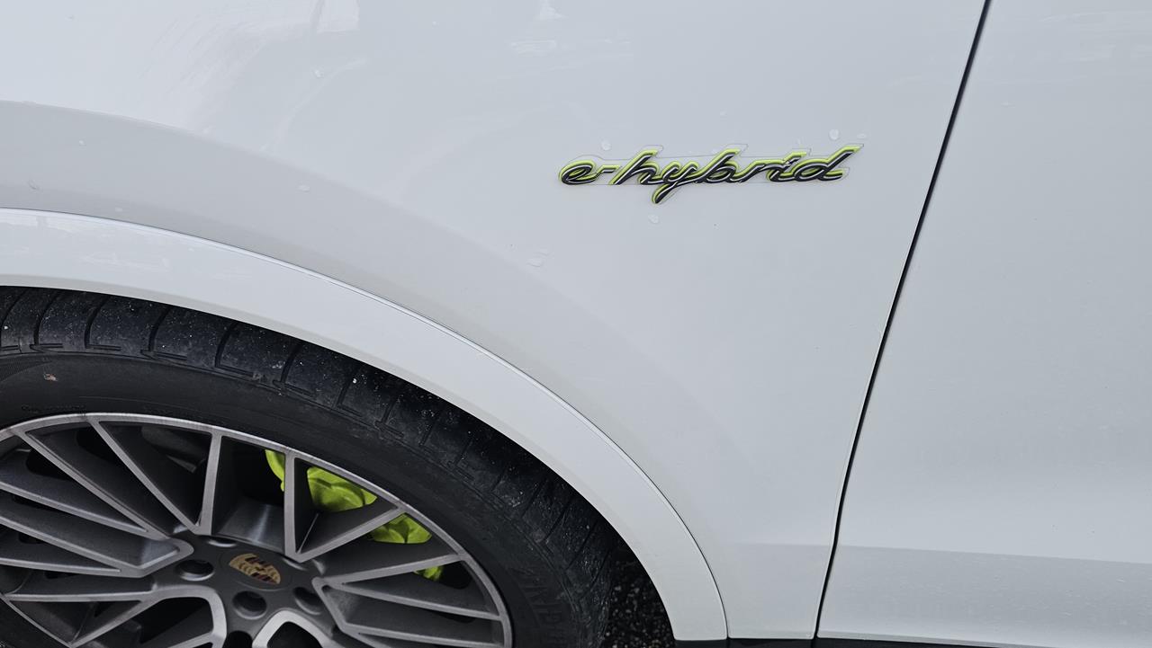 PORSCHE CAYENNE COUPE EHybrid