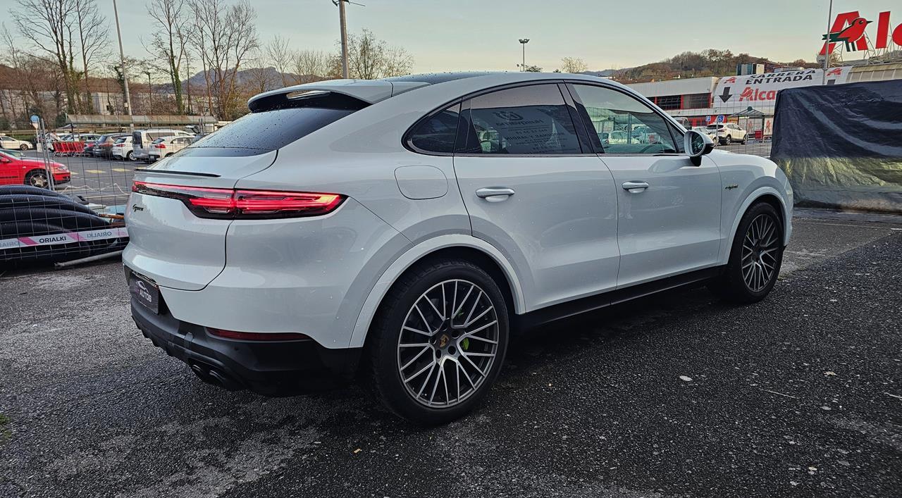 PORSCHE CAYENNE COUPE EHybrid