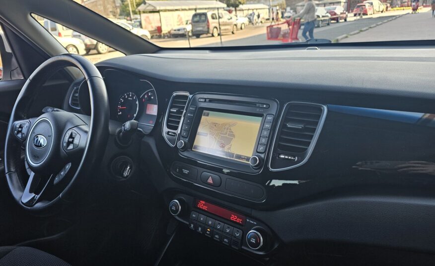kia carens