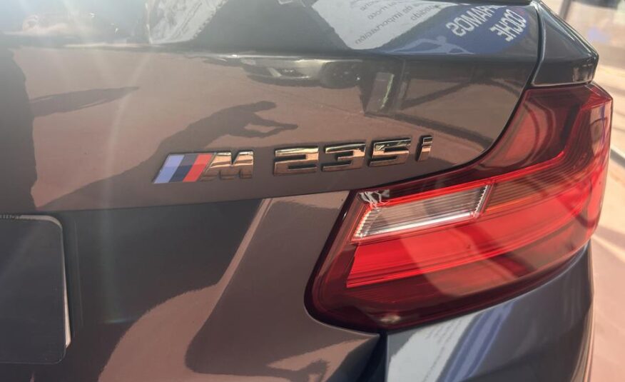 BMW M235i