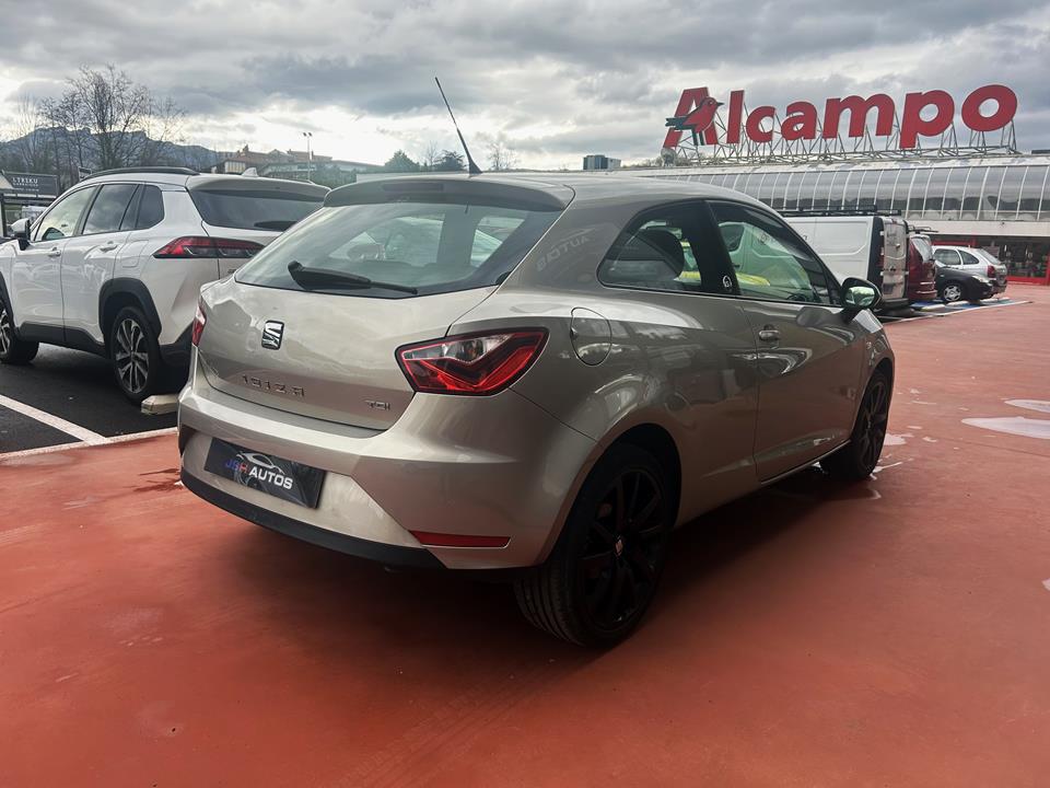 SEAT IBIZA