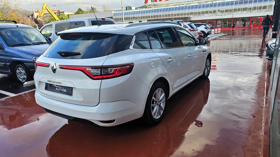 RENAULT MEGANE