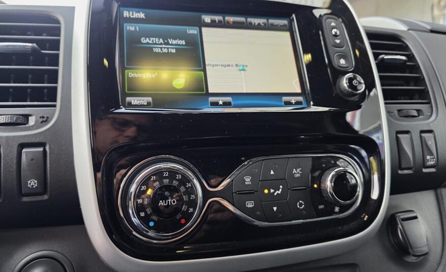 RENAULT TRAFIC SPACECLASS