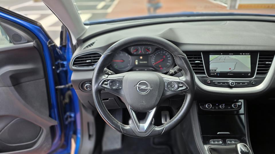OPEL GRANDLAND X