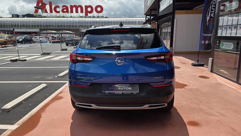 OPEL GRANDLAND X