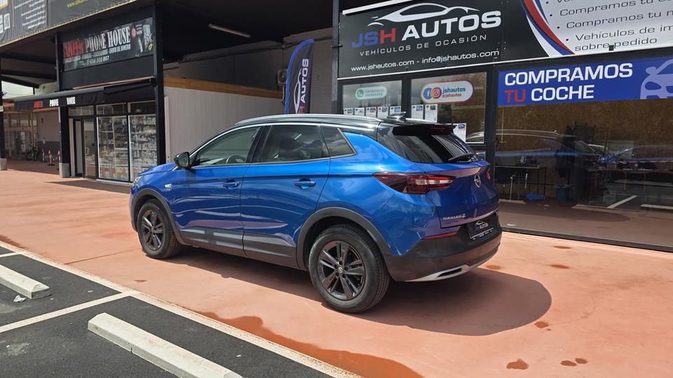 OPEL GRANDLAND X