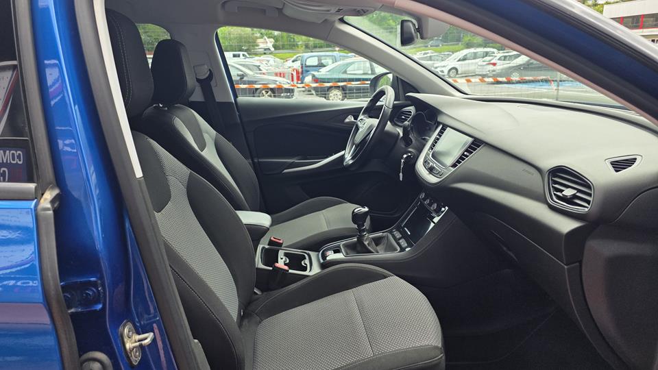 OPEL GRANDLAND X