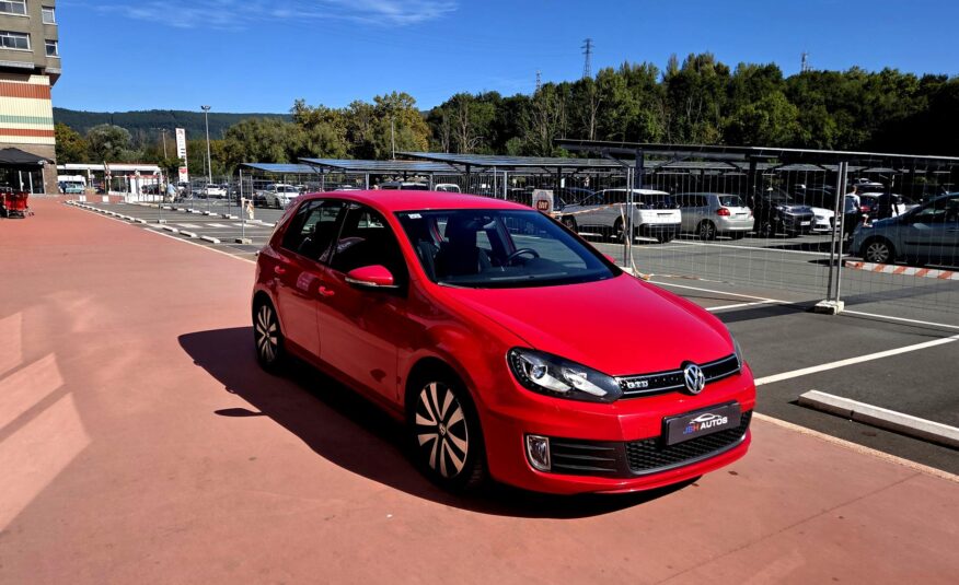 VOLKSWAGEN GOLF GTD