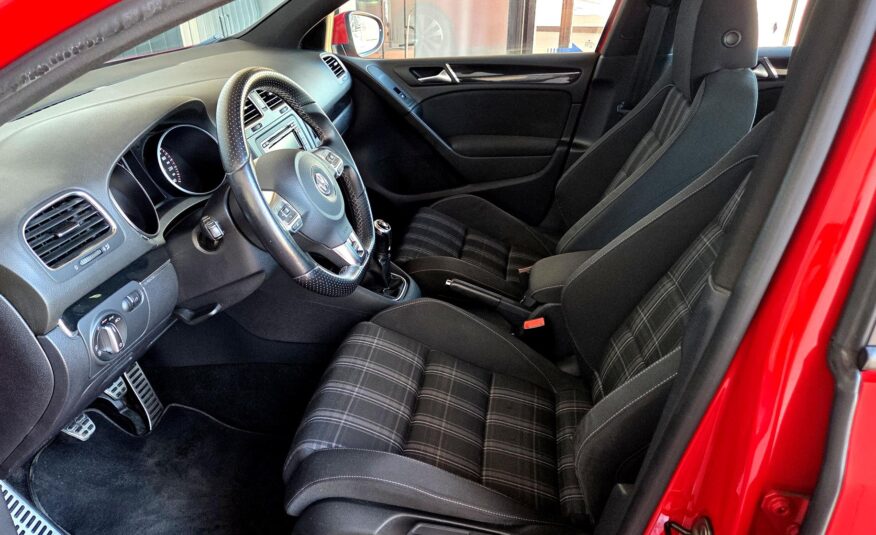 VOLKSWAGEN GOLF GTD