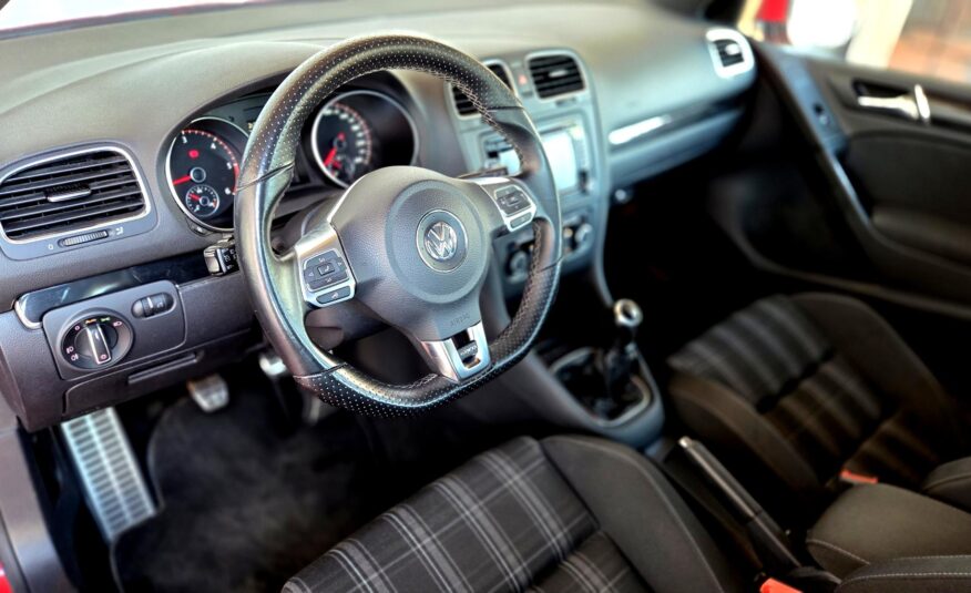 VOLKSWAGEN GOLF GTD