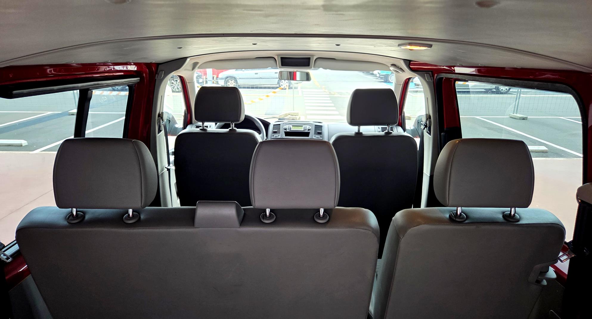 VOLKSWAGEN TRANSPORTER T5