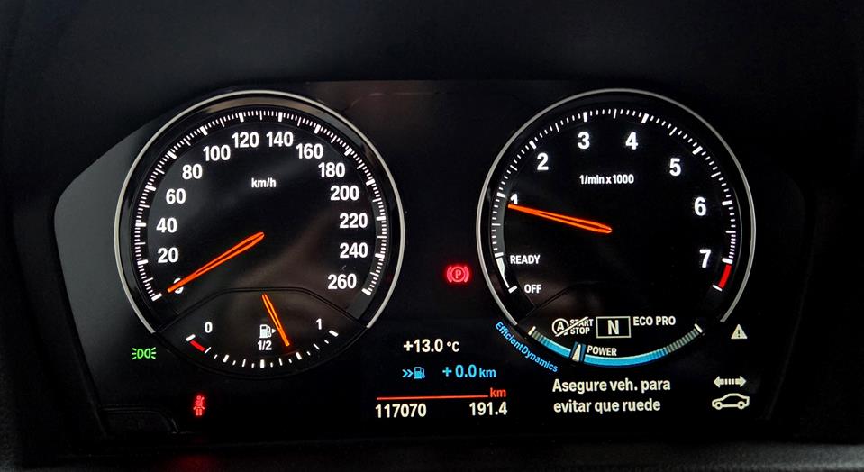 BMW 218i GRAN TOURER