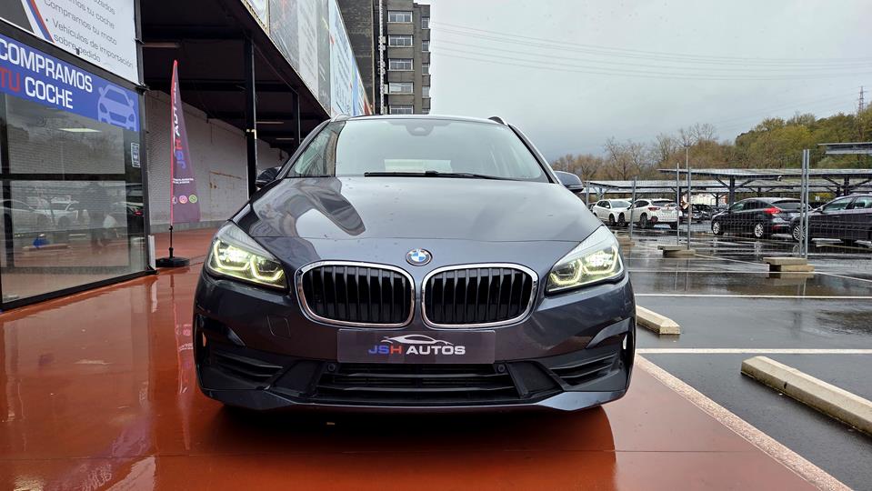 BMW 218i GRAN TOURER