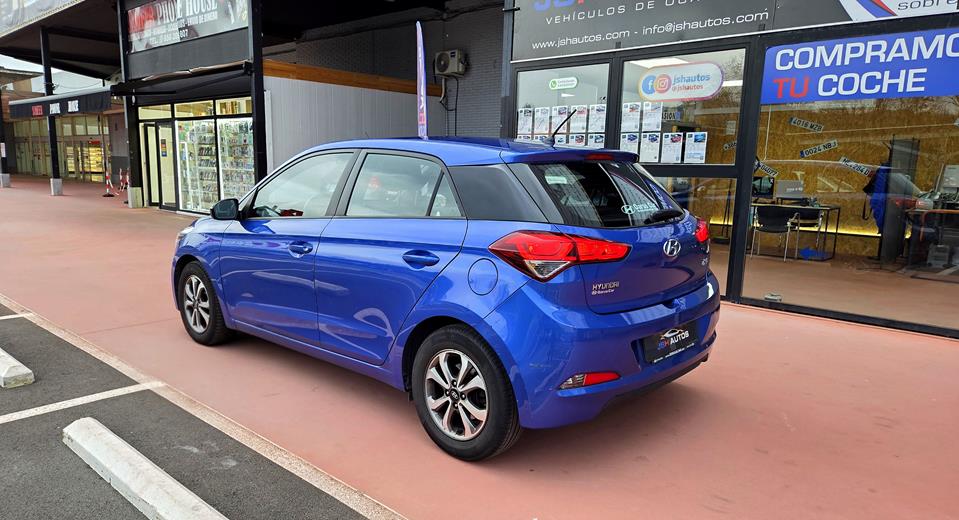 HYUNDAI i20 ACTIVE