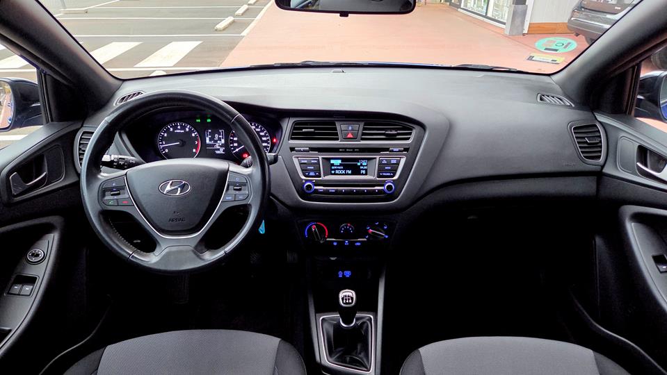 HYUNDAI i20 ACTIVE