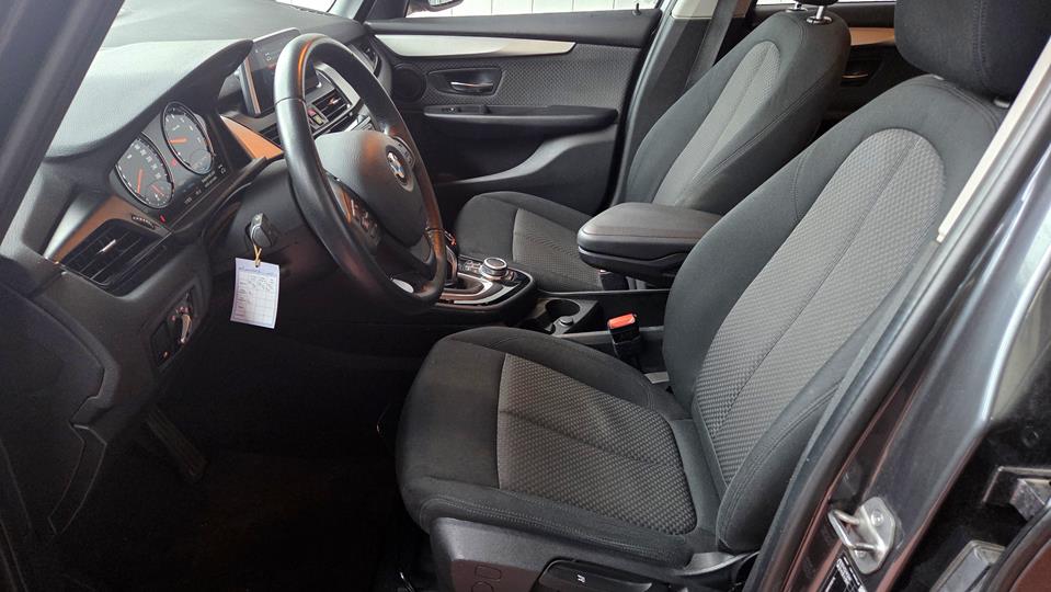 BMW 218i GRAN TOURER