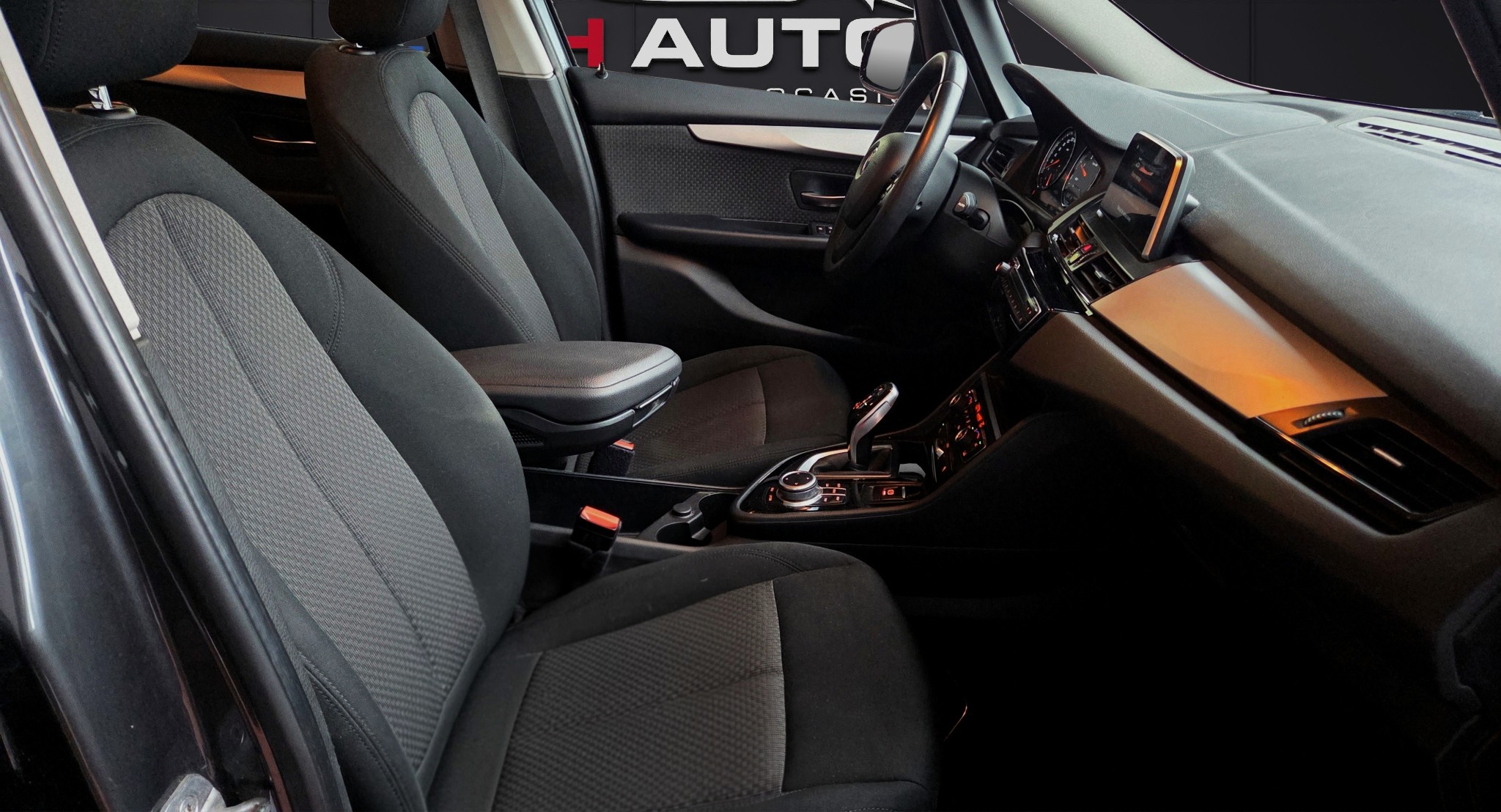 BMW 218i GRAN TOURER