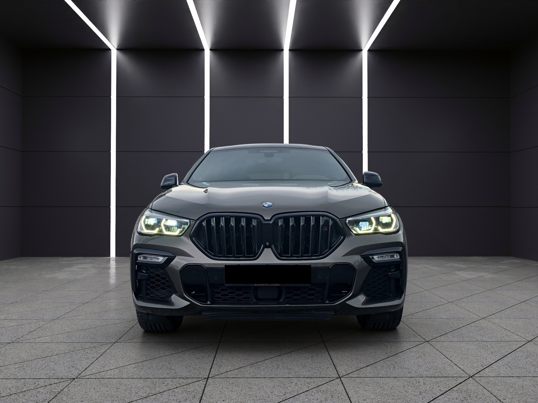 BMW X6 M50i