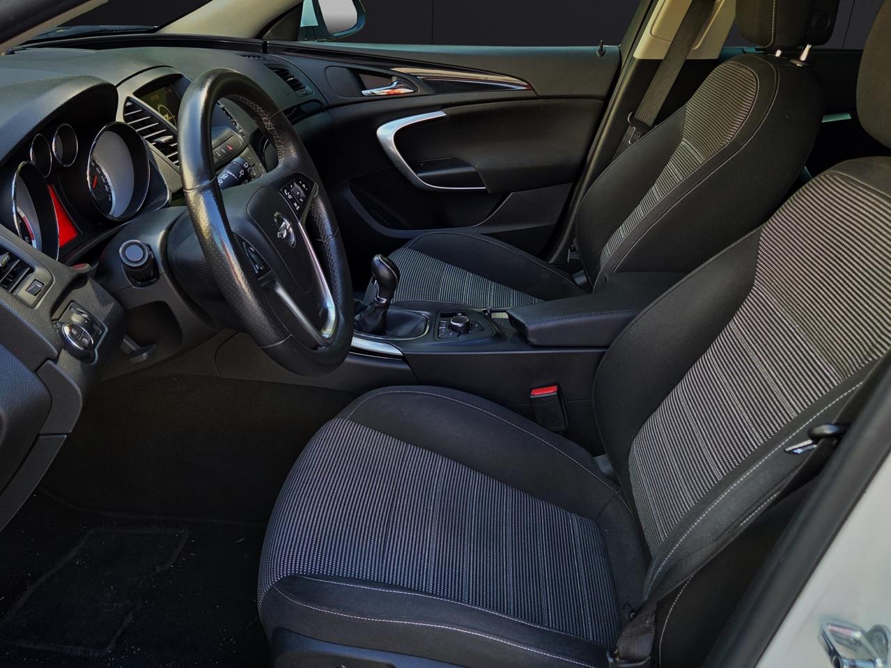 OPEL INSIGNIA