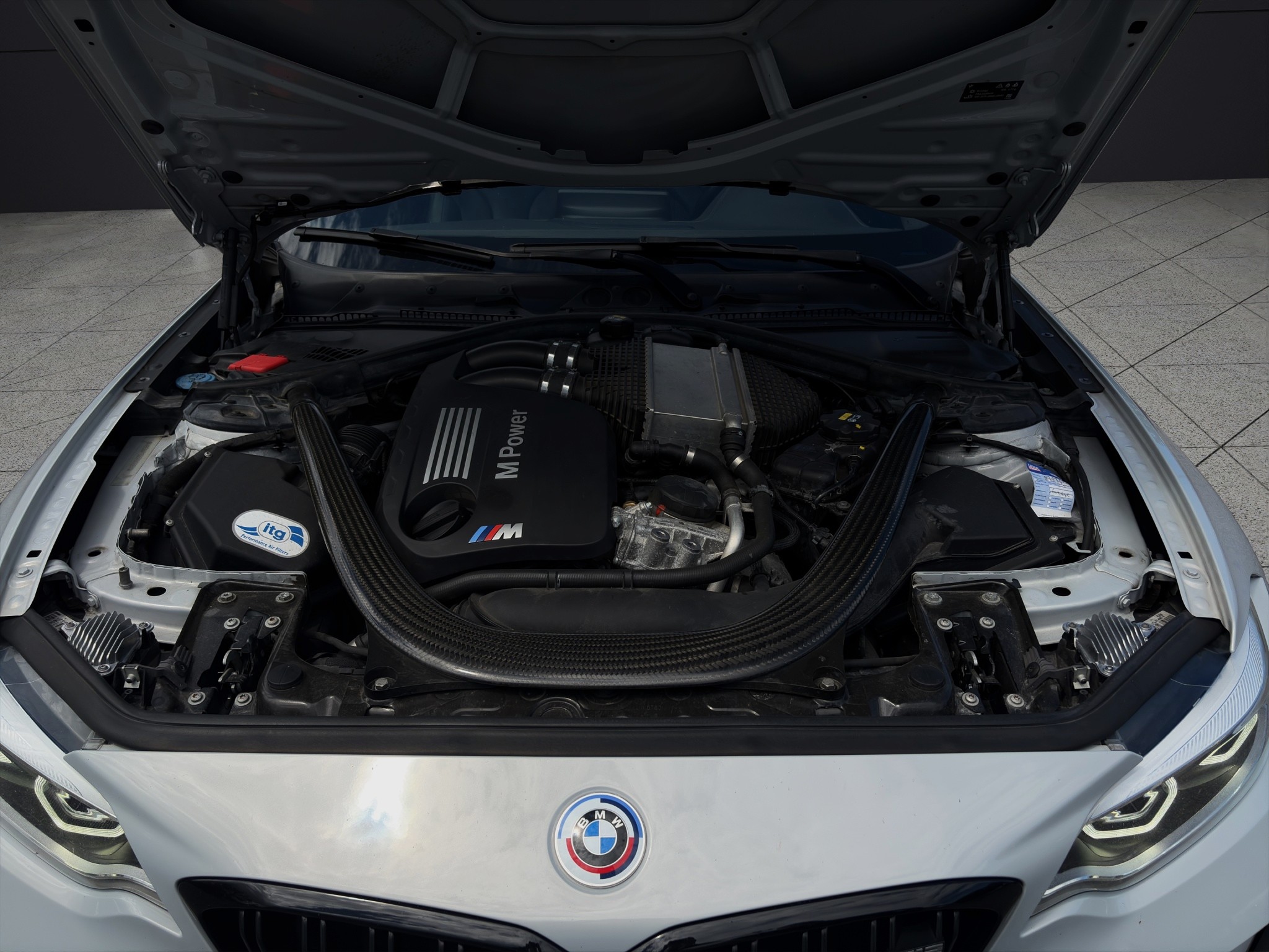 BMW M2 COMPETITION