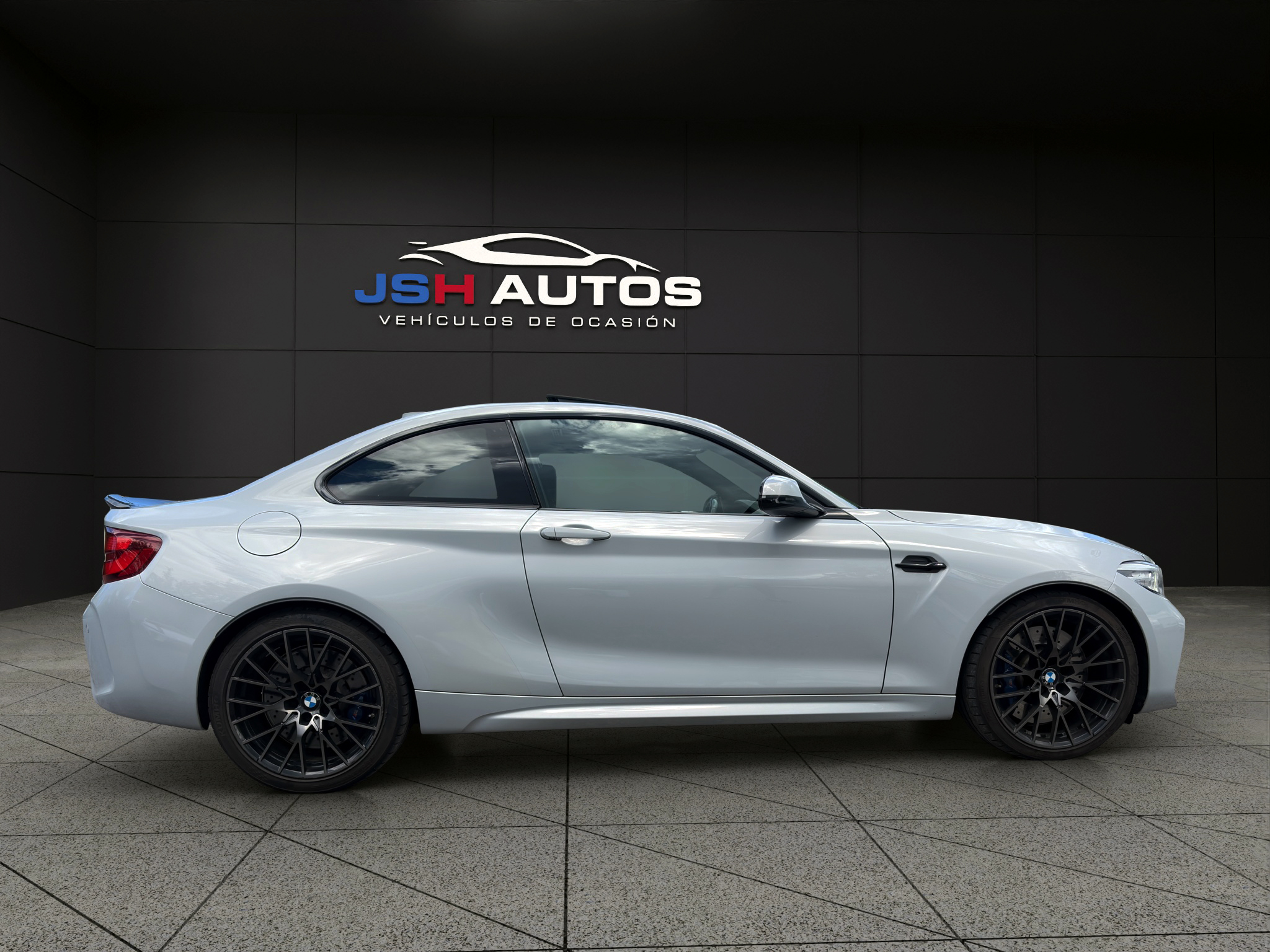 BMW M2 COMPETITION